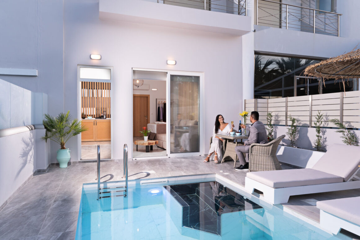Luxury Aqua suite